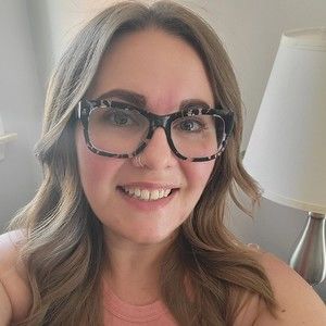 Meet your Posher, Kara